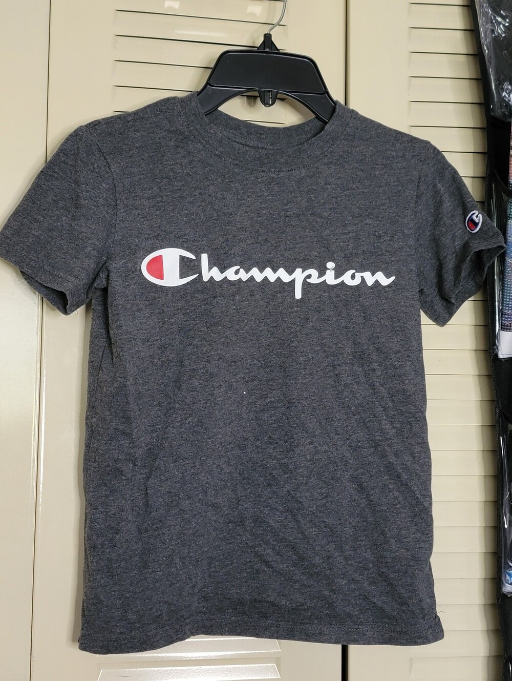 Champion T-Shirt. Gray, Logo, Short Sleeve Top, Boys Size Small